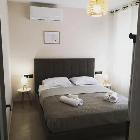 Olive Tree's House Holiday home