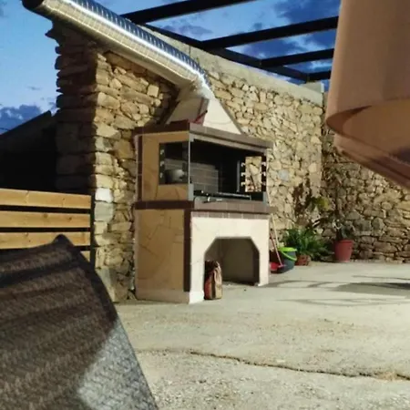 Olive Tree's House Holiday home *