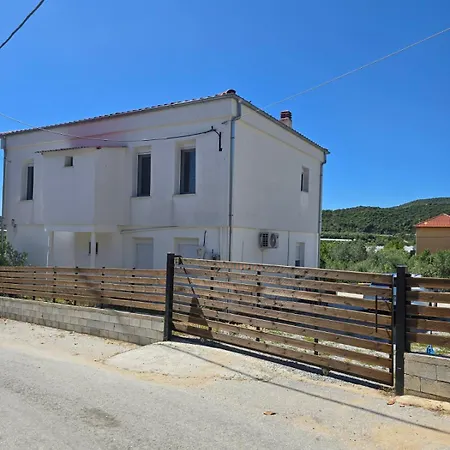 Holiday home Olive Tree's House *