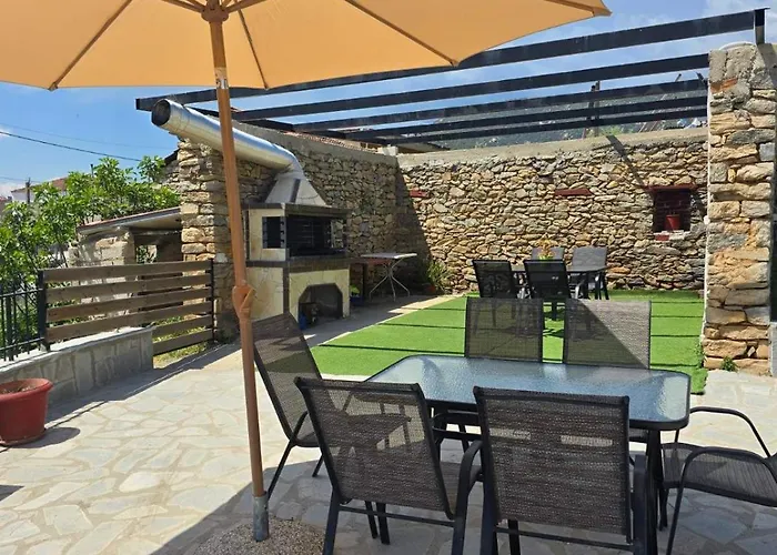 Olive Tree's House بيت للعطل *