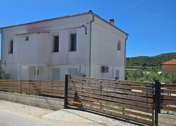 Olive Tree's House بيت للعطل *