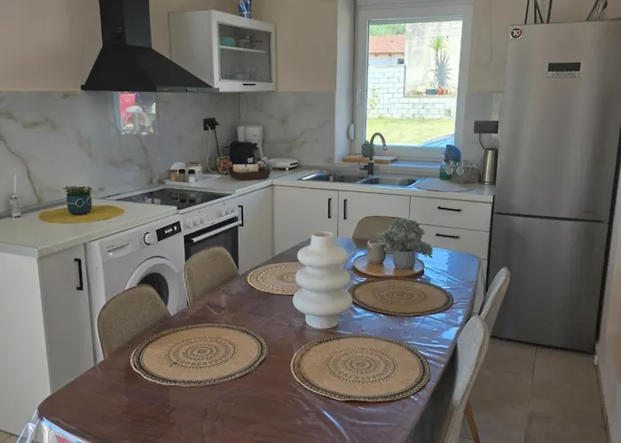 Olive Tree's House بيت للعطل